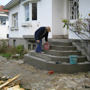 Maison d'habitation, Linkebeek, restauration d'un escalier en granito (2)